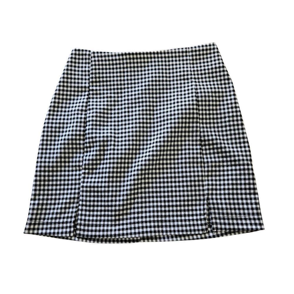 Love on a Hanger Mini Skirt Black White Plaid Gingham Juniors 9 Front Slits